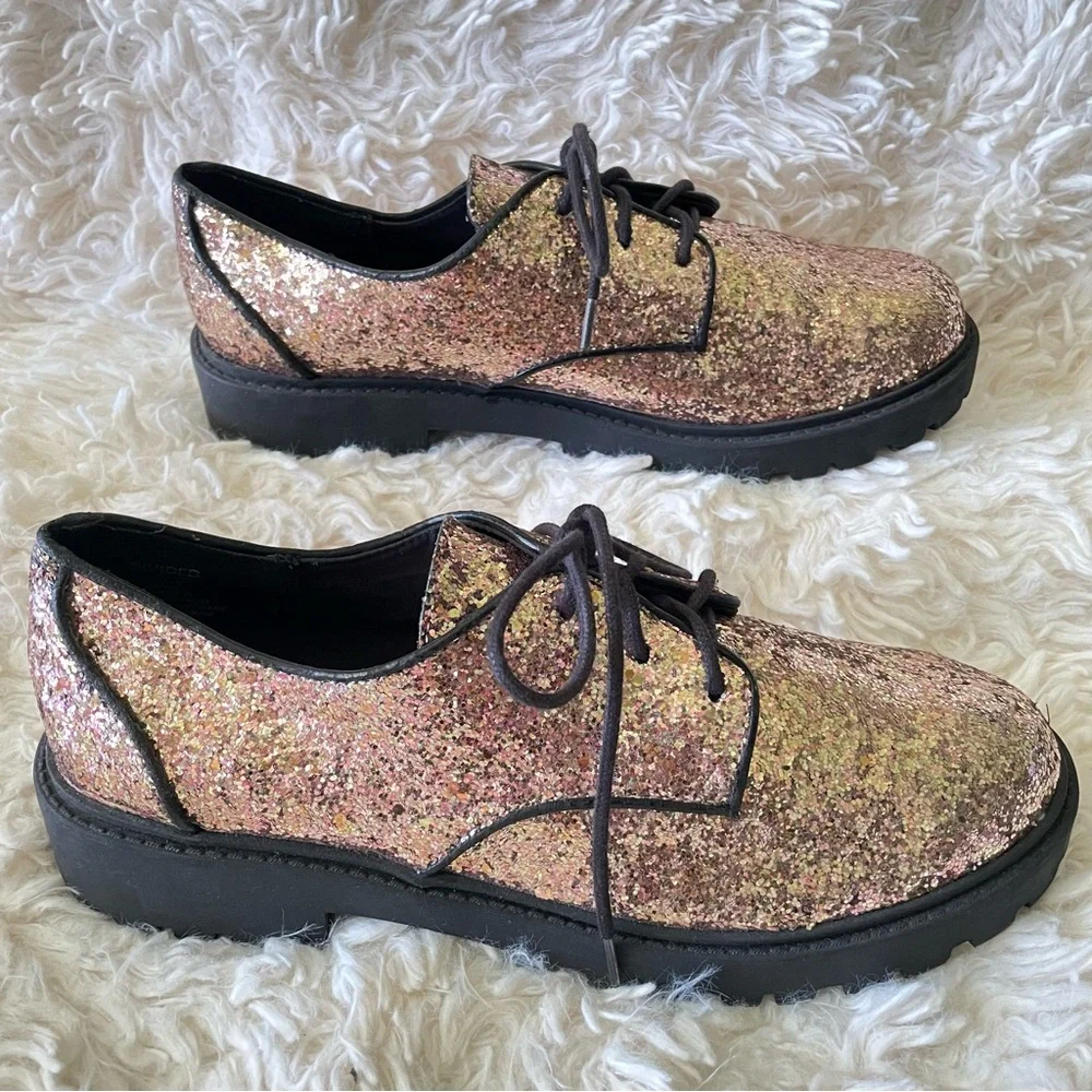 Divided Gold Glitter tie Oxford. Lug sole. Sz40 - Picture 5 of 14